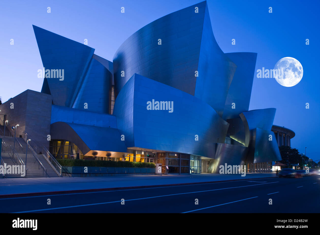 WALT DISNEY CONCERT HALL (©Frank Gehry 2003) il centro cittadino di Los Angeles California USA Foto Stock