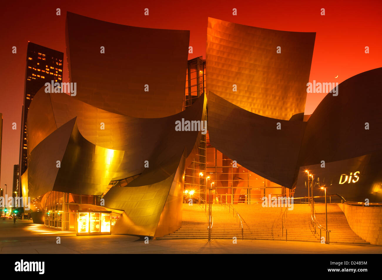 WALT DISNEY CONCERT HALL (©Frank Gehry 2003) il centro cittadino di Los Angeles California USA Foto Stock