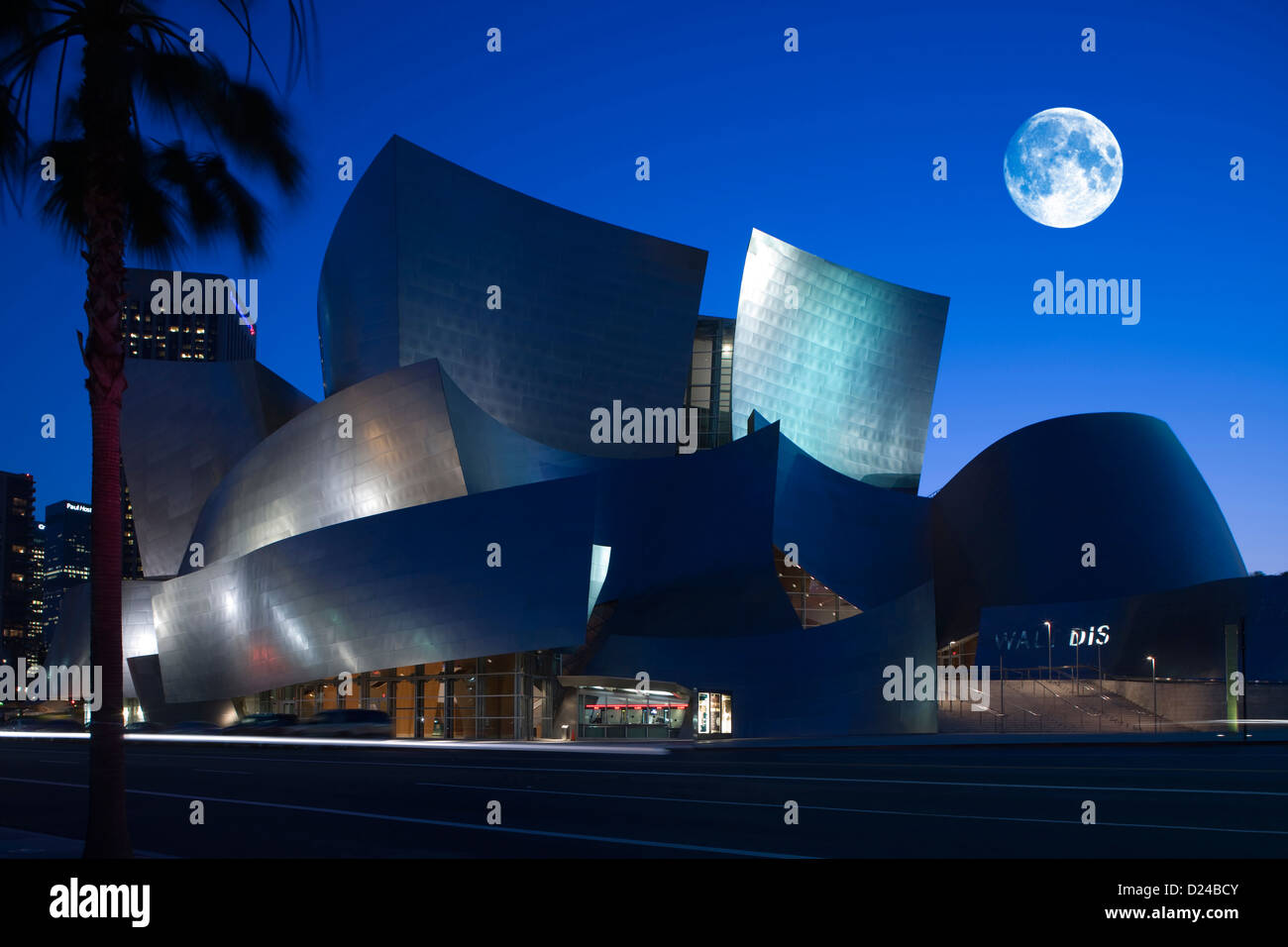 WALT DISNEY CONCERT HALL (©Frank Gehry 2003) il centro cittadino di Los Angeles California USA Foto Stock