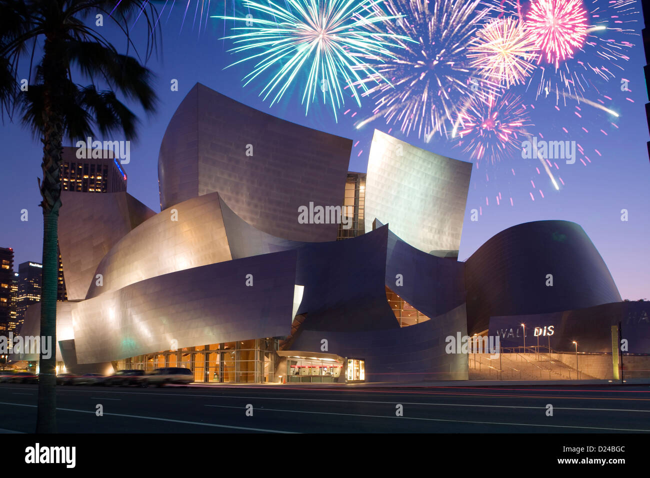 WALT DISNEY CONCERT HALL (©Frank Gehry 2003) il centro cittadino di Los Angeles California USA Foto Stock