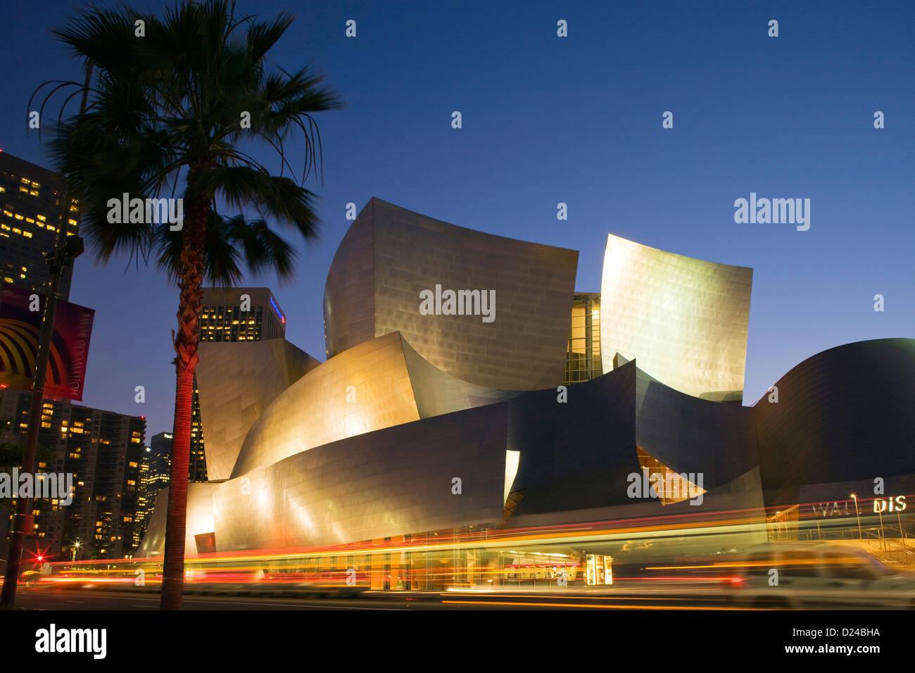 WALT DISNEY CONCERT HALL (©Frank Gehry 2003) il centro cittadino di Los Angeles California USA Foto Stock