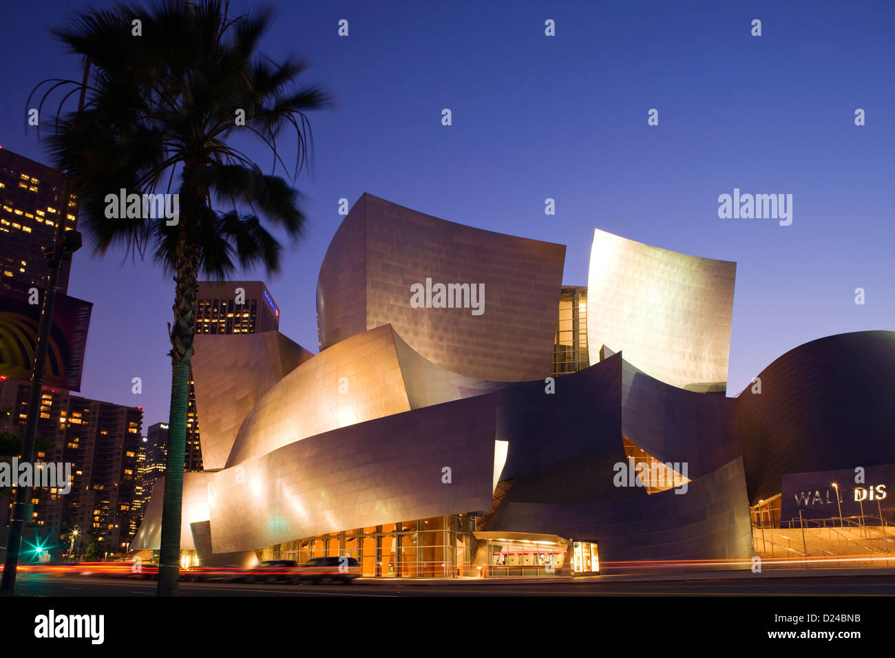 WALT DISNEY CONCERT HALL (©Frank Gehry 2003) il centro cittadino di Los Angeles California USA Foto Stock