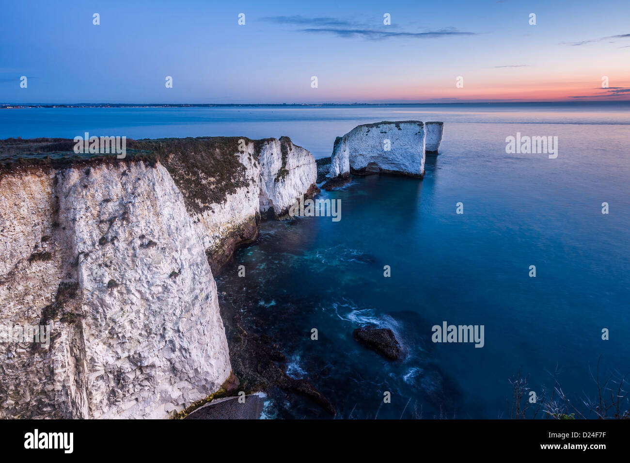 Old Harry Rocks Isle of Purbeck presso sunrise Jurassic Coast Dorset Regno Unito Foto Stock