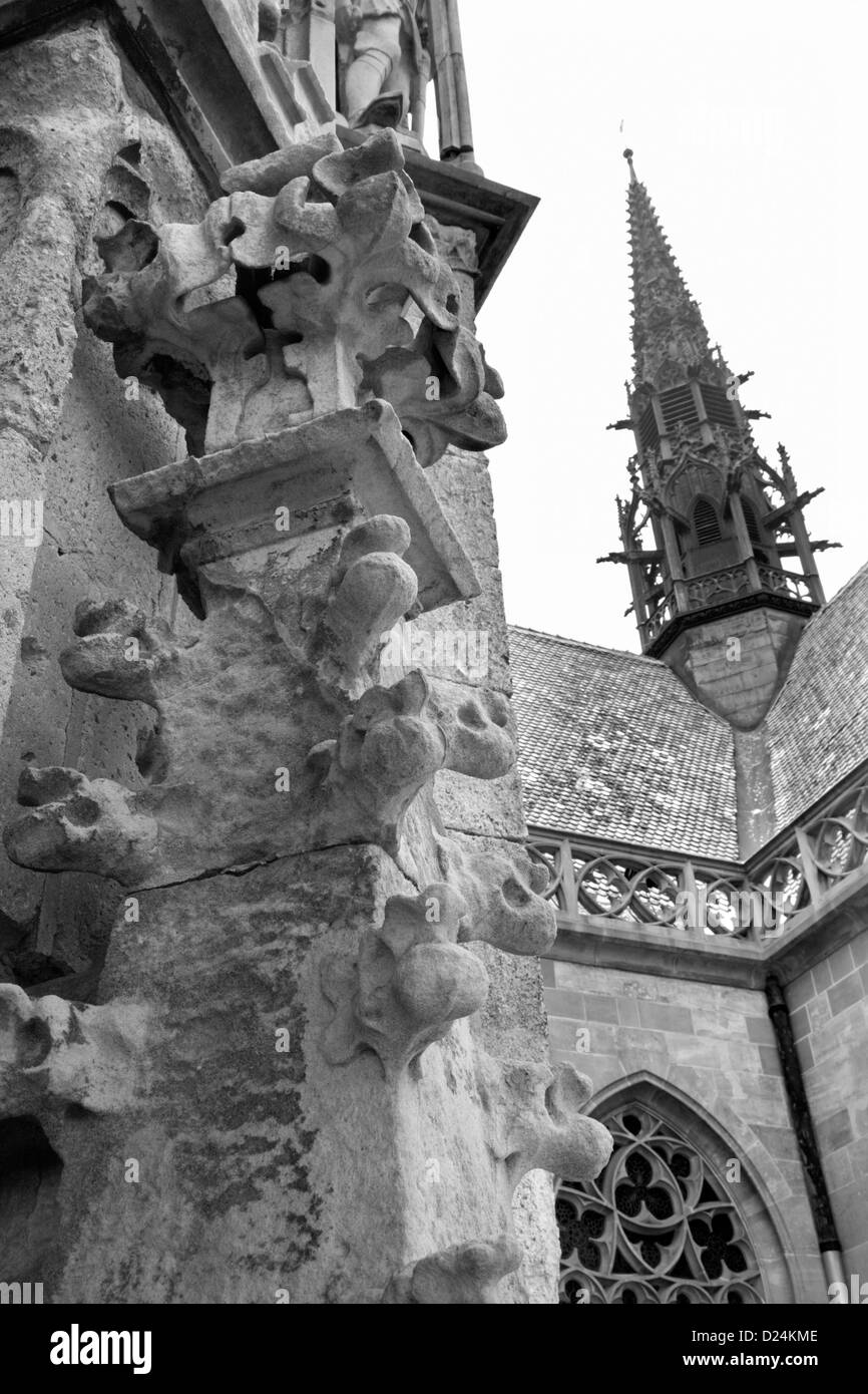 KOSICE - Gennaio 3: dettagli dalla facciata gotica di Santa Elisabetta cattedrale gotica su Gennaio 3, 2013 a Kosice, la Slovacchia. Foto Stock