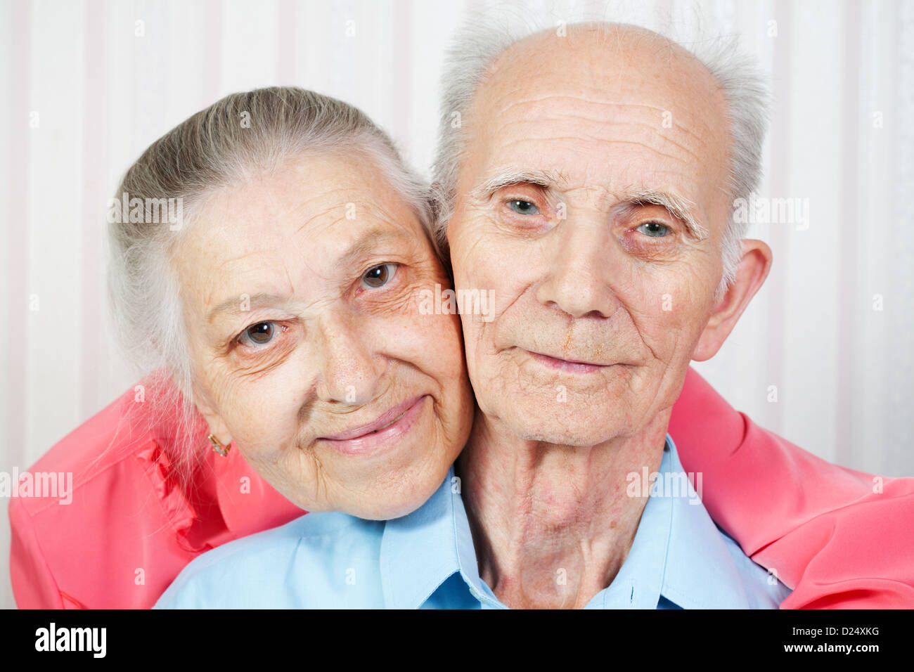 Ritratto di felice vecchio paio. concetto è sempre insieme Foto Stock