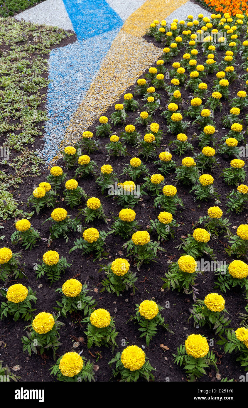 Uno Dei Molti Disegni Di Giardino A Tallinn Festival Dei Fiori In Estonia Foto Stock Alamy