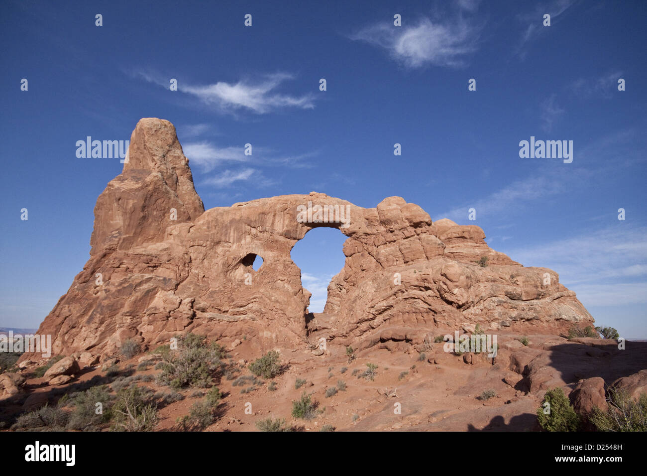 La torretta Arch fatta di Entrada pietra arenaria Arches National Park nello Utah, America. Foto Stock
