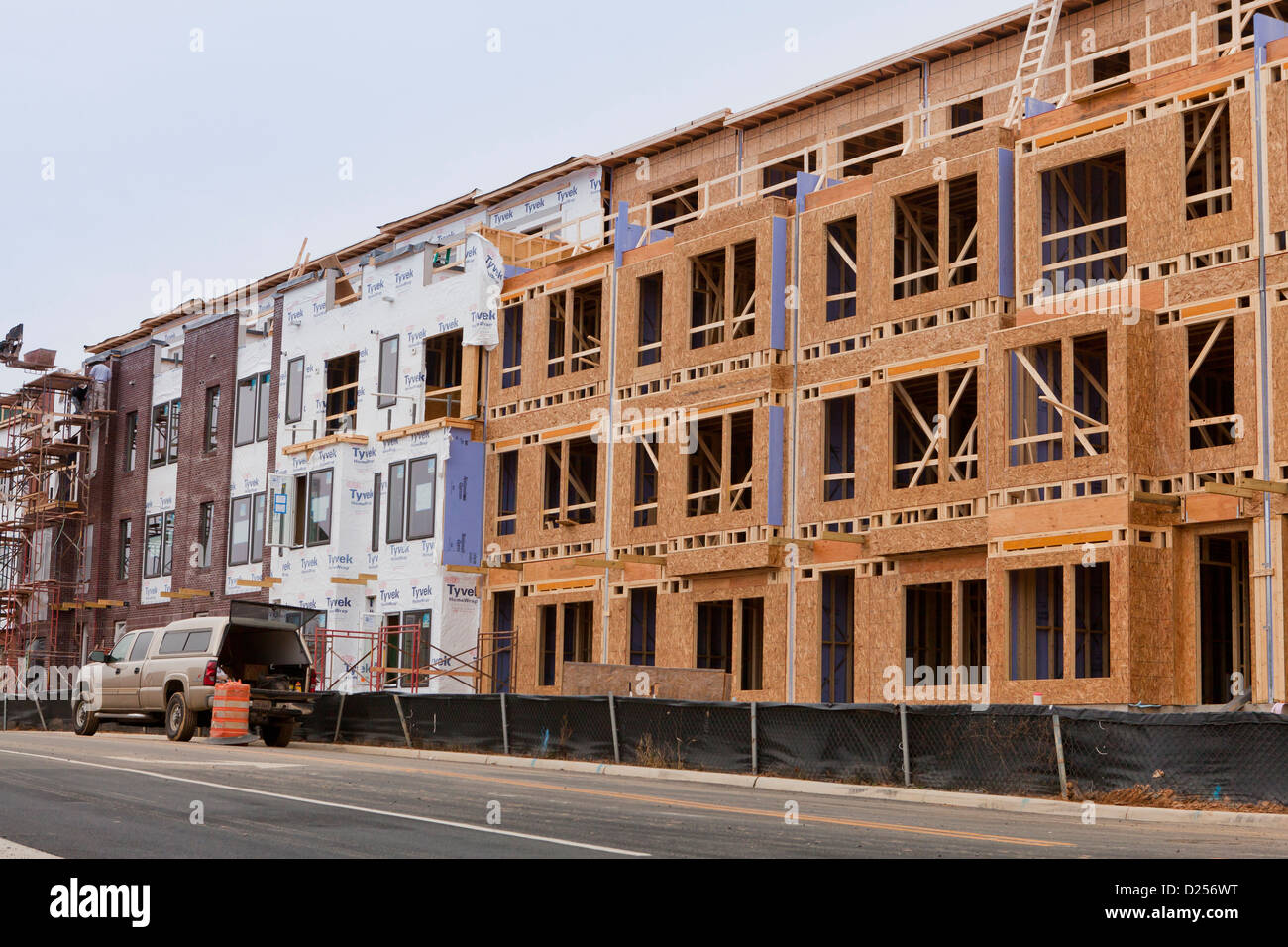 Nuovo multi-unità residenziali costruzione home Foto Stock