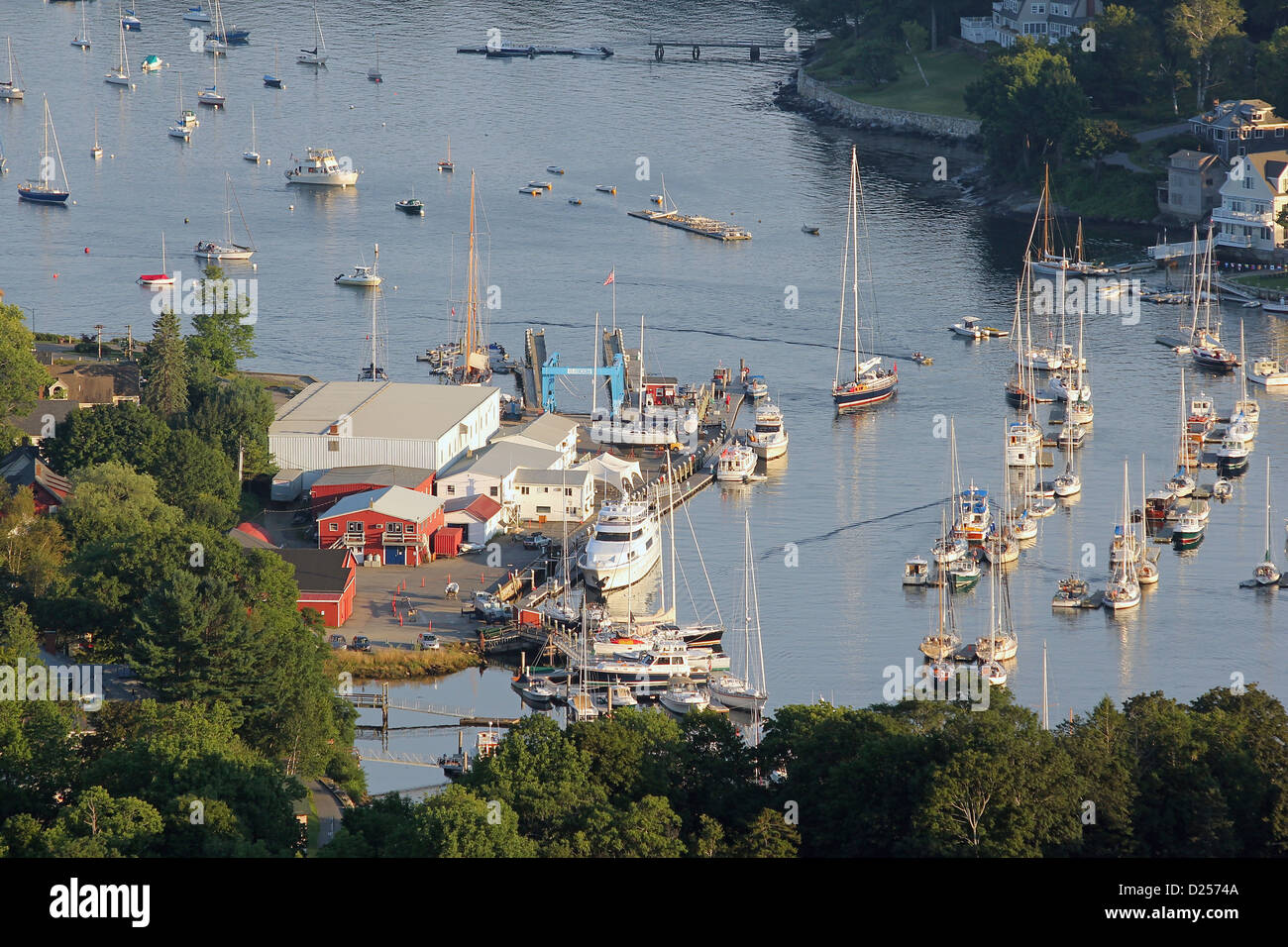 Una vista del porto di Camden da Mt Battie, Camden Hills State Park, Maine Foto Stock