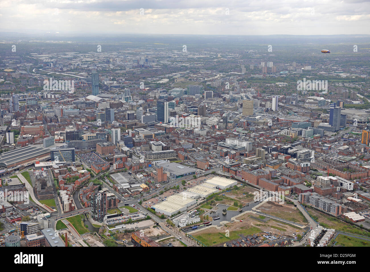 Fotografia aerea del centro cittadino di Leeds Foto Stock