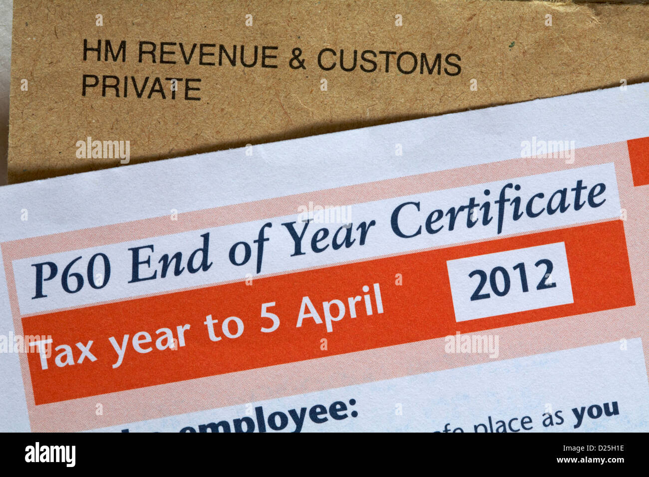 P60 di fine anno di certificato per anno fiscale a 5 Aprile 2012 da HM Revenue & Customs Foto Stock