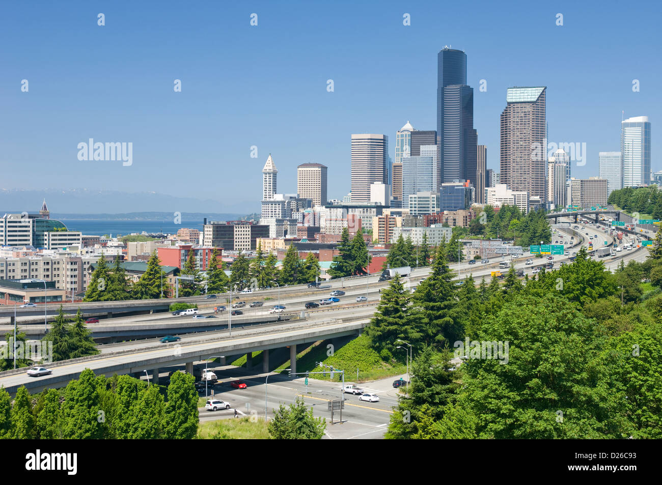 Percorso 5 Interstate Highway skyline del centro di Seattle, nello stato di Washington Stati Uniti d'America Foto Stock
