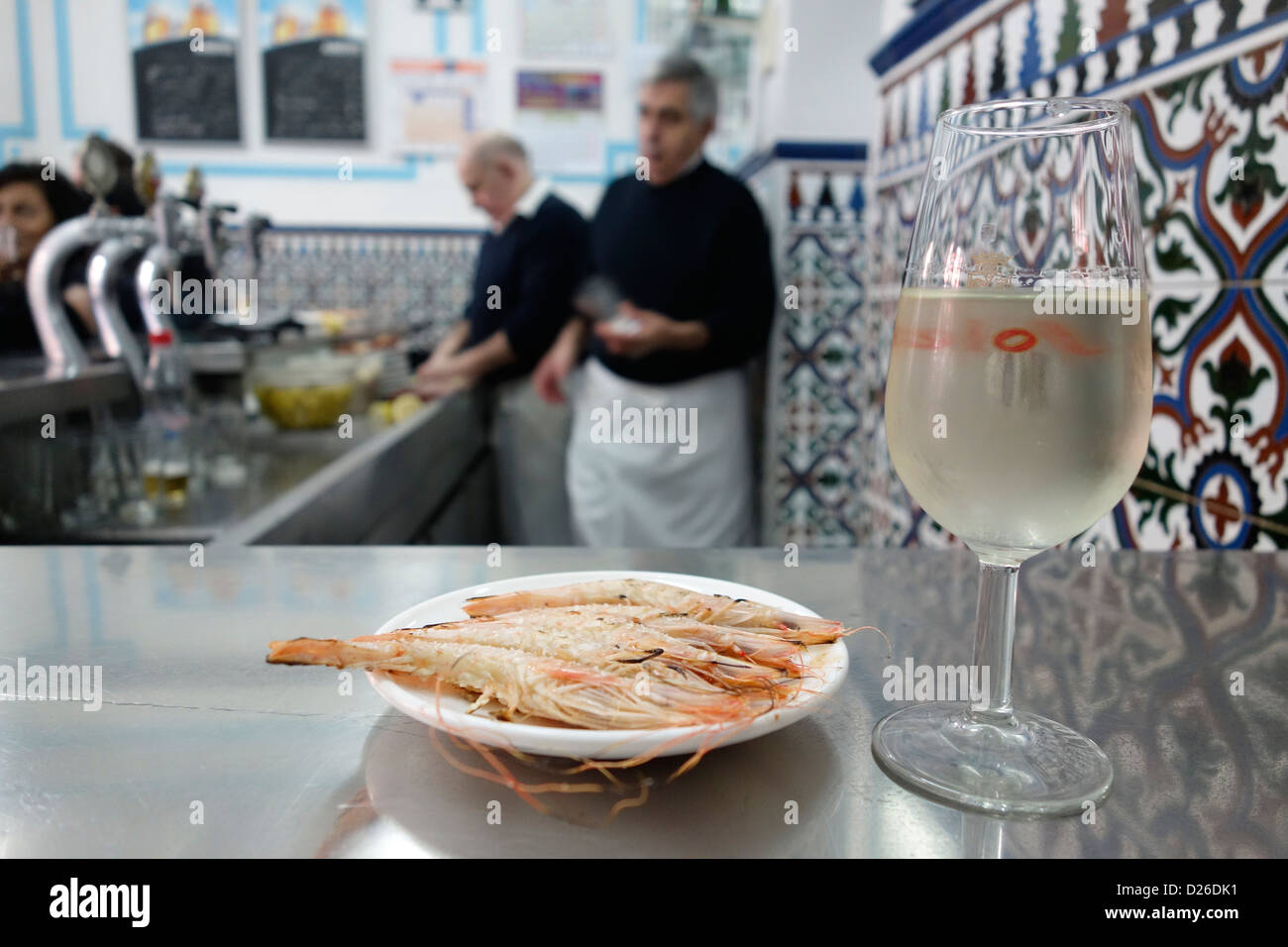 " El Boqueron Affitto' bar madrid frutti di mare gamberetti Spagna sherry vino Foto Stock