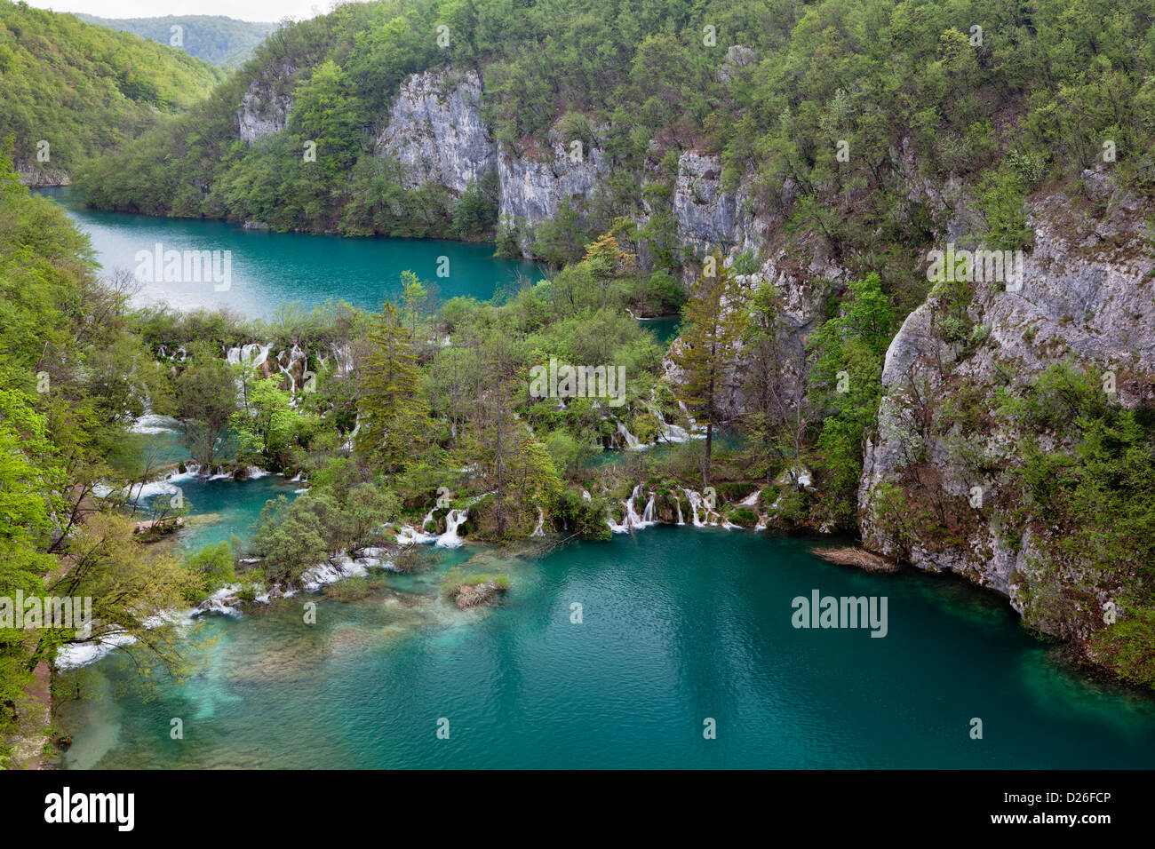 I Laghi di Plitvice nel Parco Nazionale Plitvicka Jezera. I laghi inferiori Kaluderovac e Gavanovac in primavera. L'Europa, Croazia Foto Stock