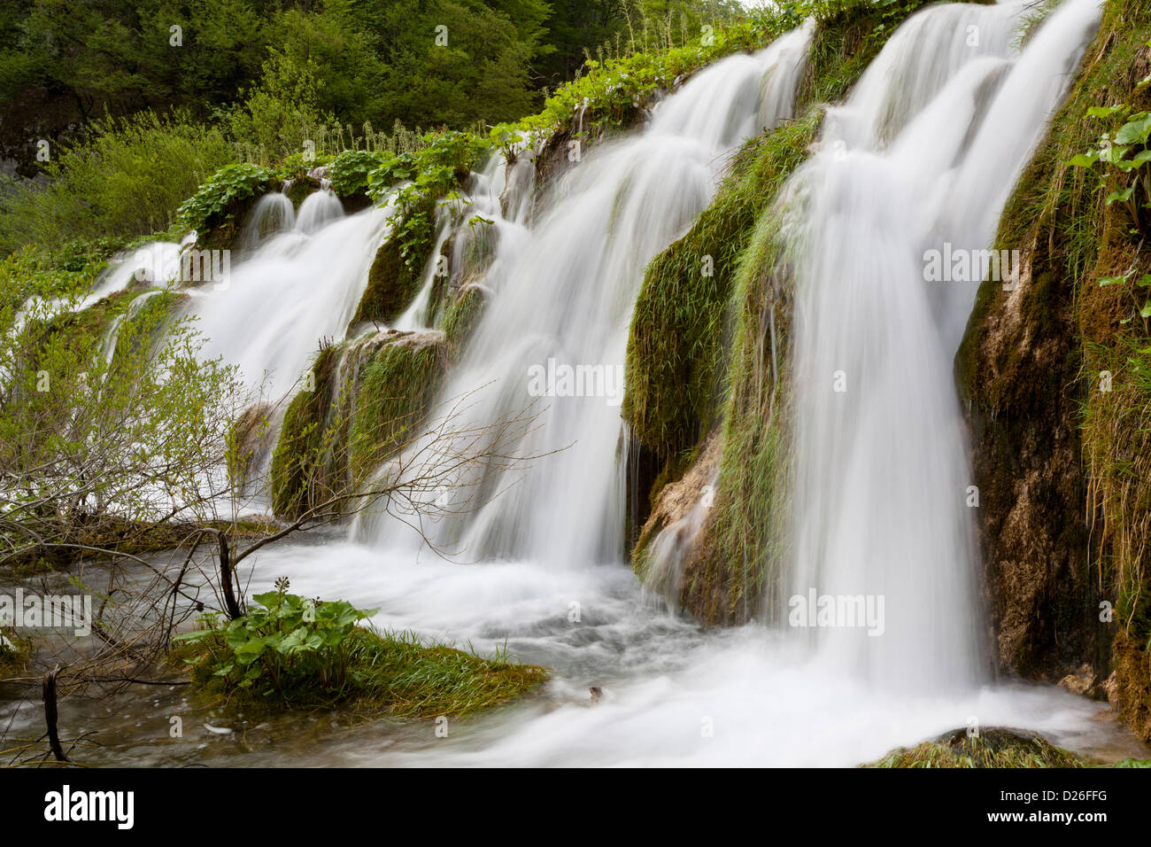 I Laghi di Plitvice nel Parco Nazionale Plitvicka Jezera. I laghi inferiori, Lago Kaluderovac durante la primavera flood, Croazia Foto Stock