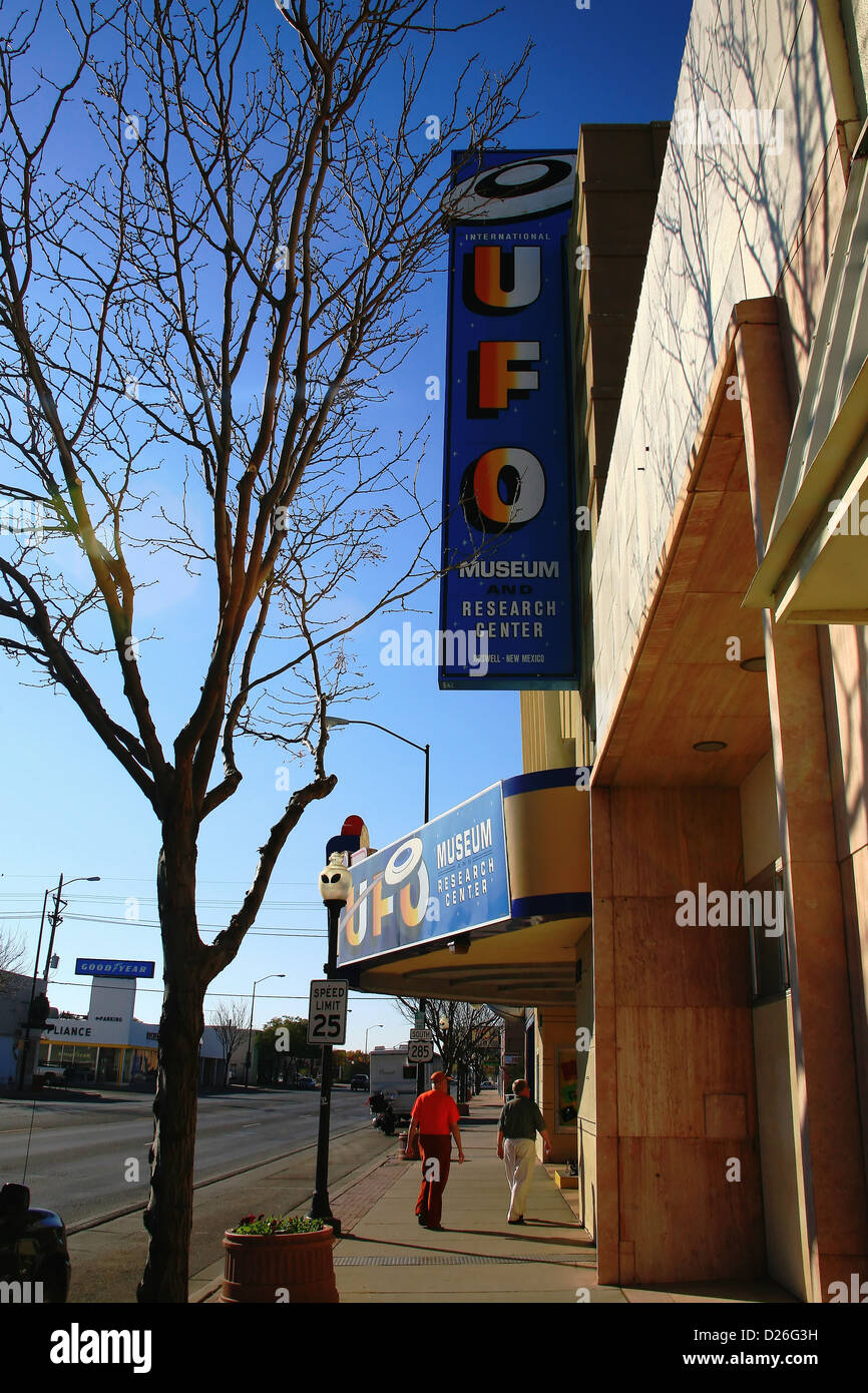 I turisti ente UFO Museum Roswell NM Foto Stock