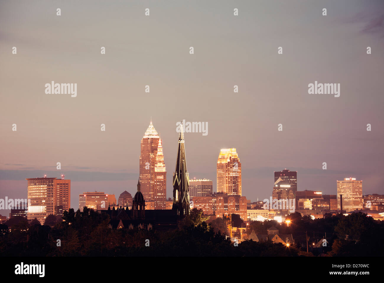 Stati Uniti d'America, Ohio, Cleveland, lo skyline della citta' al tramonto Foto Stock