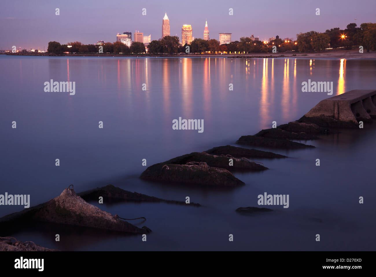 Stati Uniti d'America, Ohio, Cleveland, lo skyline della citta' al tramonto Foto Stock