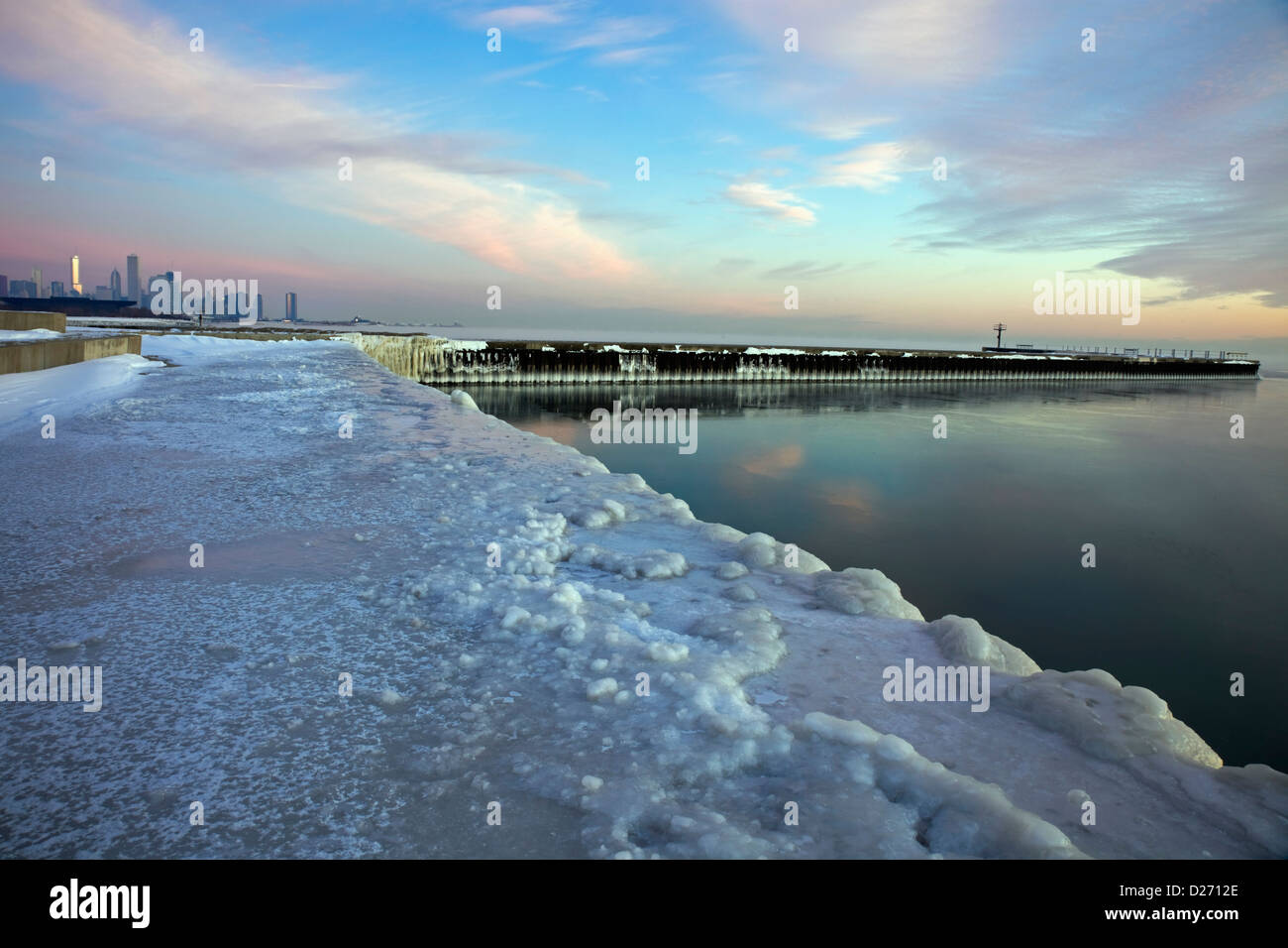 Stati Uniti d'America, Illinois, Chicago, congelati costa del lago Michigan Foto Stock
