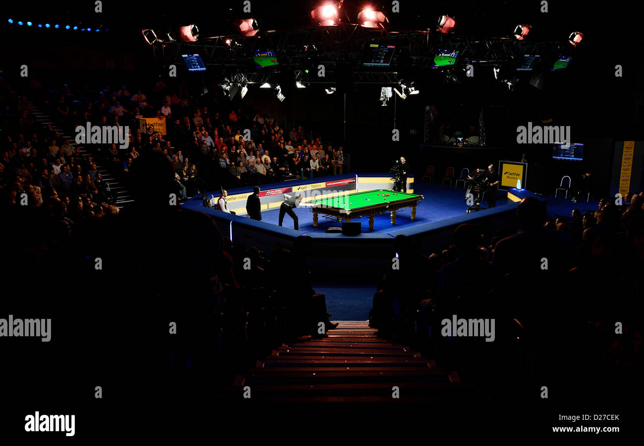 Londra, Regno Unito. Il 15 gennaio 2013. Judd Trump in azione contro Barry Hawkins durante il Masters Snooker da Alexandra Palace. Foto Stock