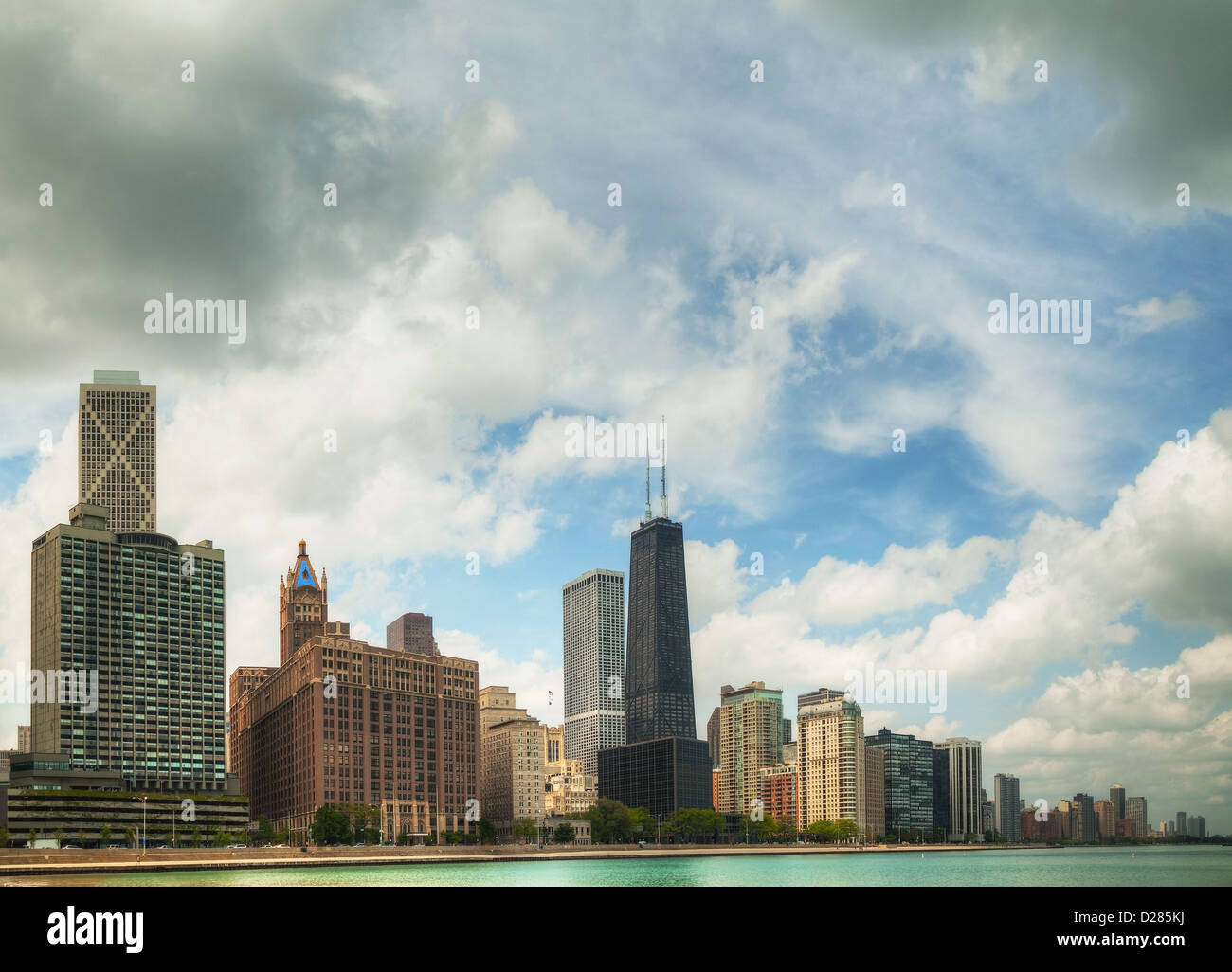 Downtown Chicago, con John Hancock Center in una giornata di sole Foto Stock
