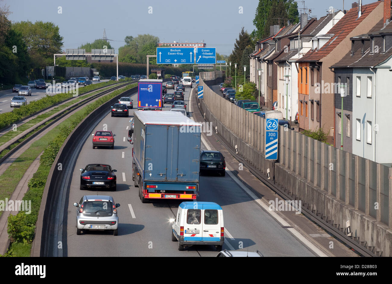 Essen, Germania, l'ora di punta del traffico su autostrada A40 Foto Stock