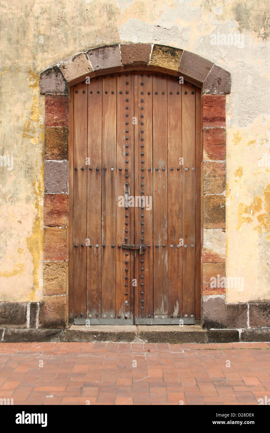 Porta nel casco viejo, Panama city Foto Stock