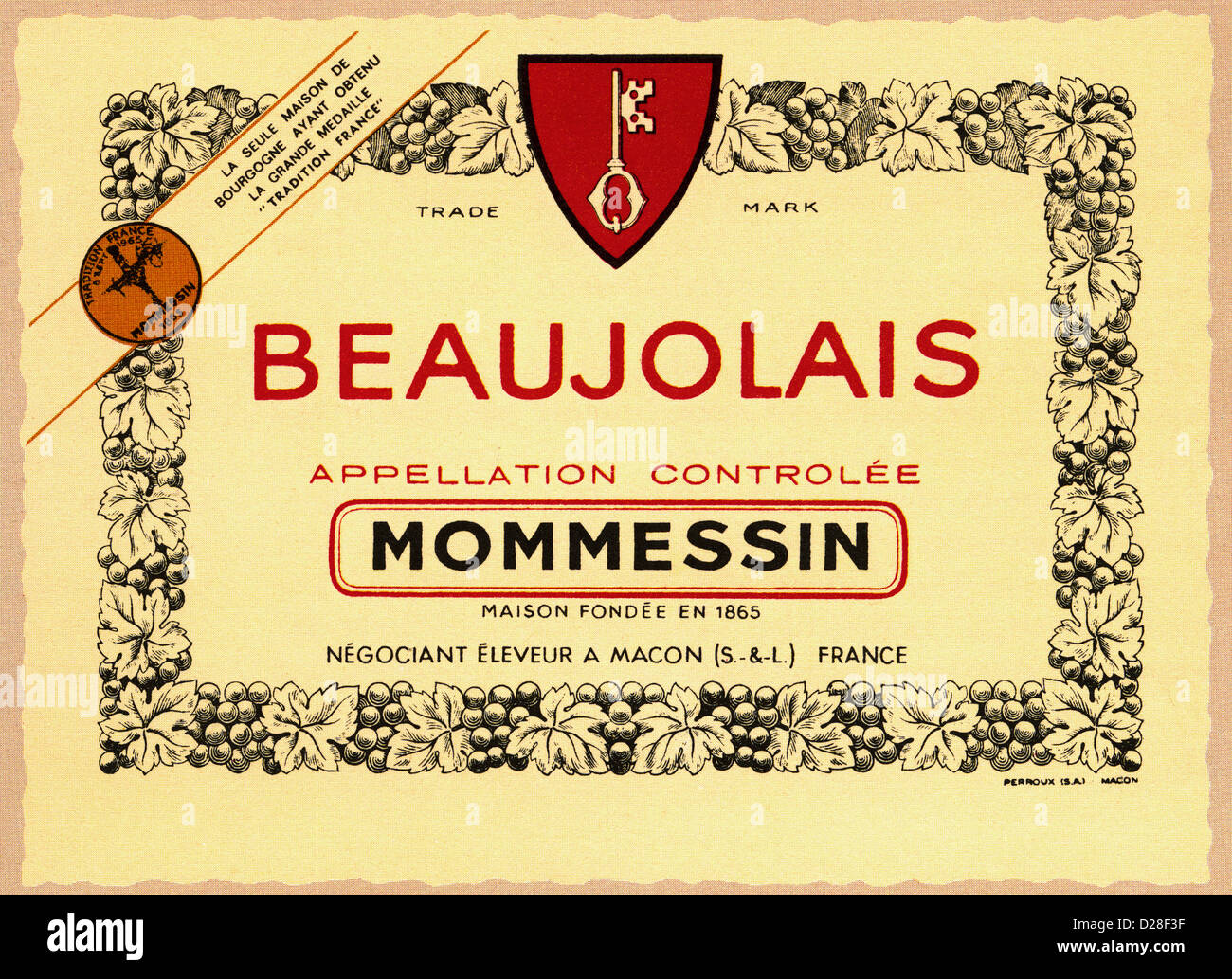 Vintage Mommessin Beaujolais vino rosso etichetta Macon Francia Foto Stock