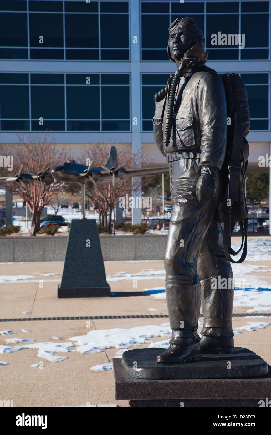 Stati Uniti d'America, Colorado Colorado Springs, United States Air Force Academy, la scultura della Seconda Guerra Mondiale Tuskegee Airman Foto Stock