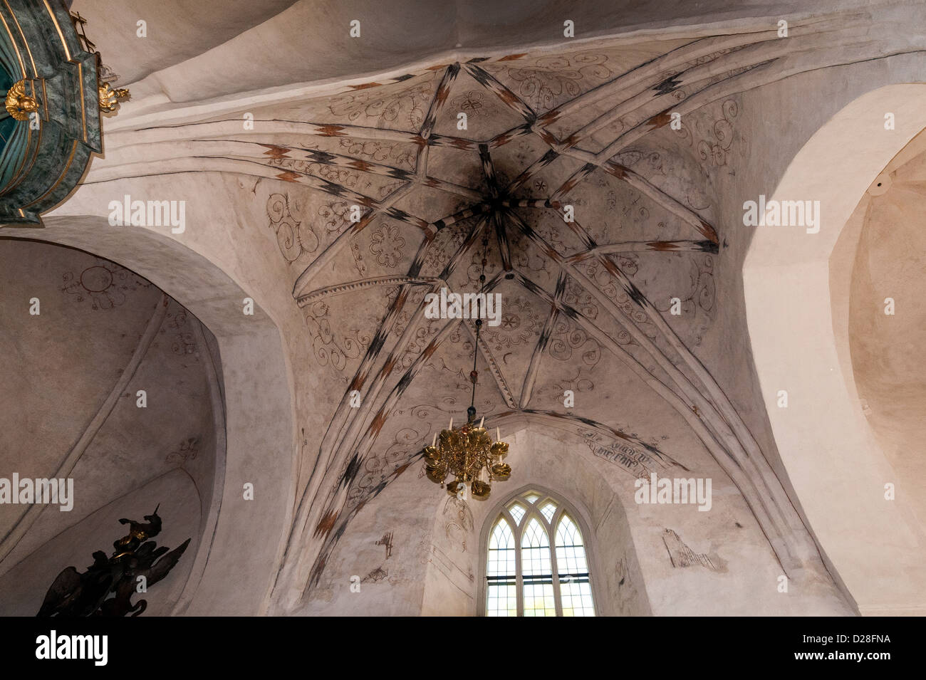 Il soffitto decorativo e interno di Porvoo cattedrale nel Vecchio Porvoo, Finlandia Foto Stock