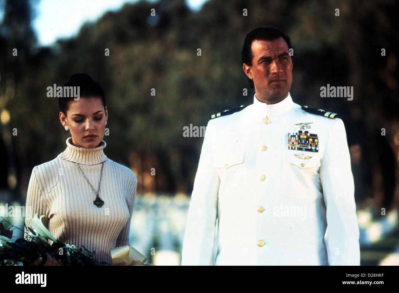 Alarmstufe: Rot 2 sotto assedio 2: Dark Territory Sarah (Katherine Heigl), Casey Ryback (Steven Seagal) *** Caption locale *** Foto Stock