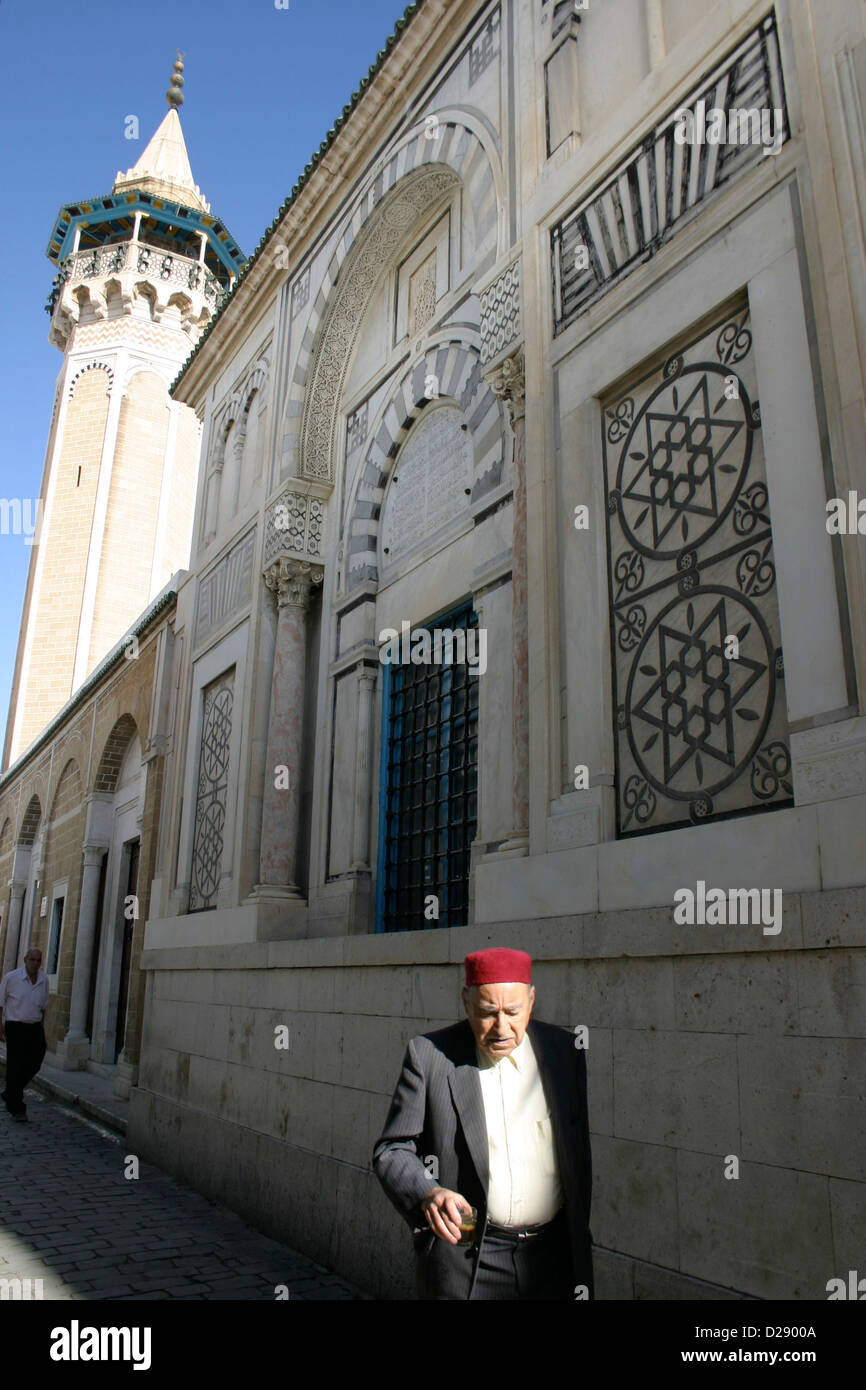 La Tunisia, a Tunisi. Medina. La moschea di Dey Foto Stock