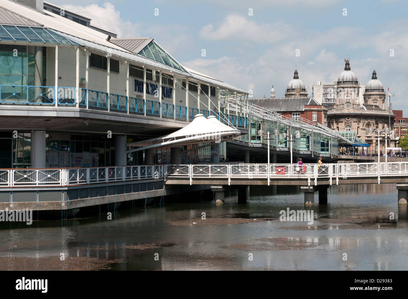 Princes Quay centro commerciale a Kingston upon Hull costruito sul sito di un ex molo nel centro della città e attaccato al banchina. Foto Stock