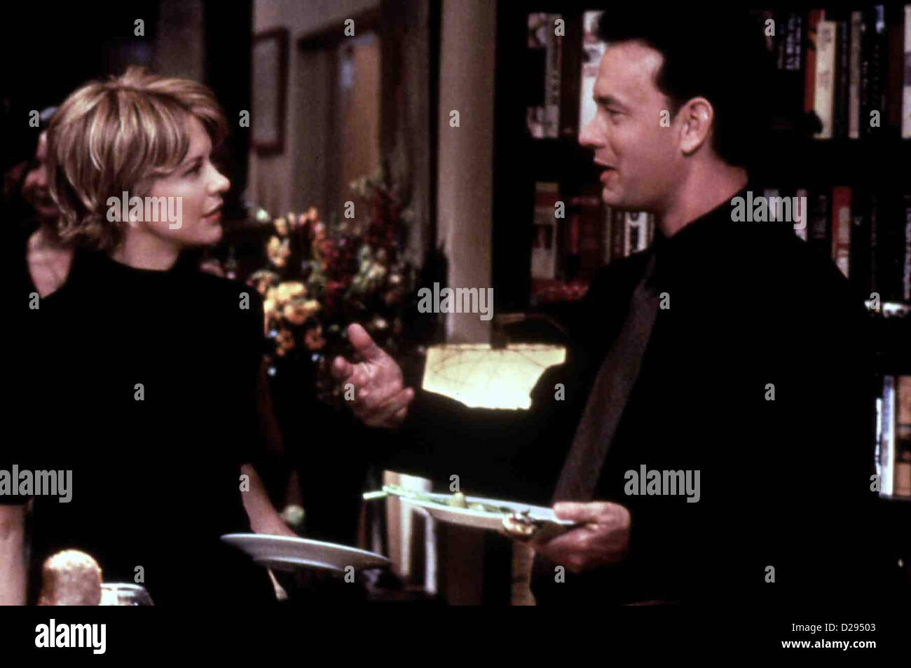 E-Mail Fuer Dich Hai Mail Kathleen Kelly (Meg Ryan), Joe Fox (Tom Hanks) *** Caption locale *** 1998 Warner Brothers Foto Stock