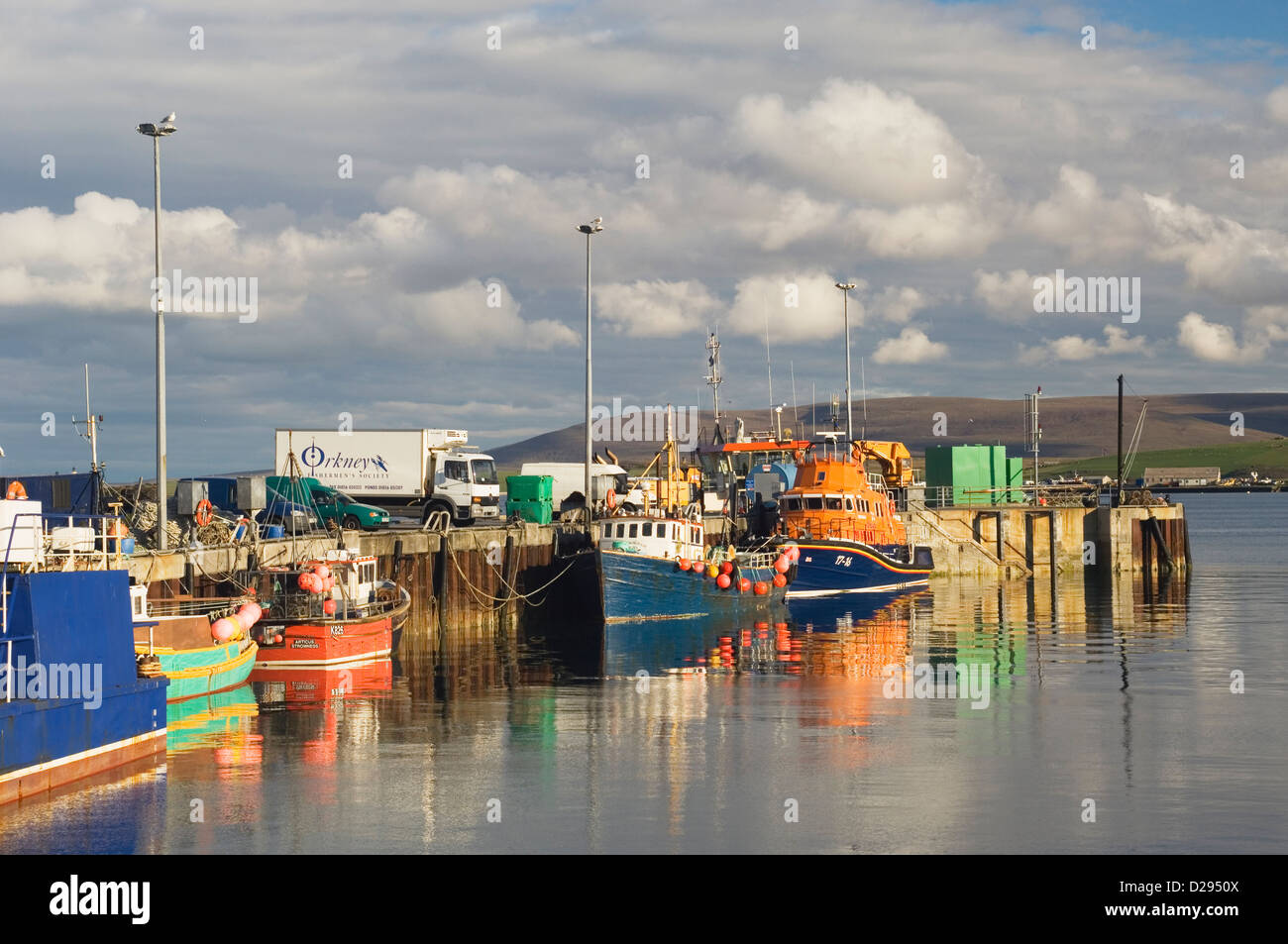 Stromness harbour nelle isole di Orkney, Scozia. Foto Stock