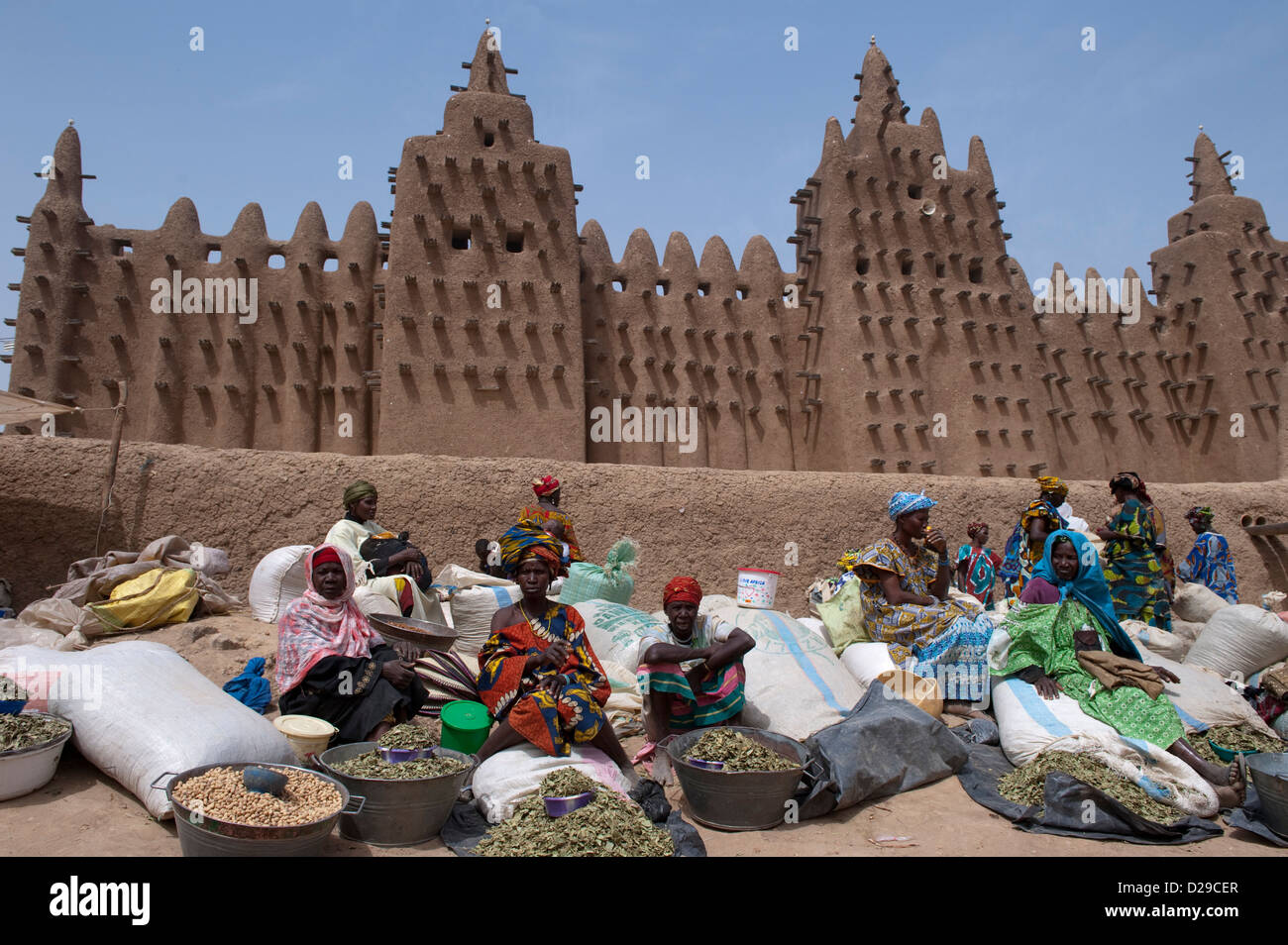 MALI Djenne , grande moschea di costruire da argilla è patrimonio mondiale dell'UNESCO, il giorno di mercato Foto Stock