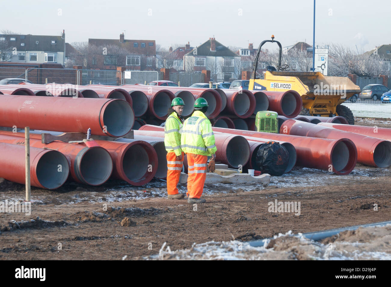 Tubo impilati per una sostituzione tubo fognario progetto da Northumbrian acqua a redcar cleveland UK 2013 Foto Stock