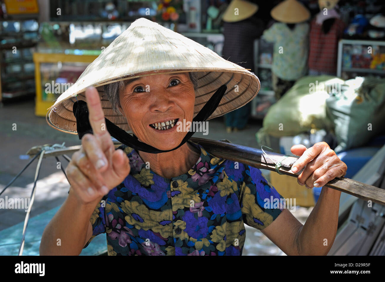 Ritratto di donna Hue, Vietnam Foto Stock