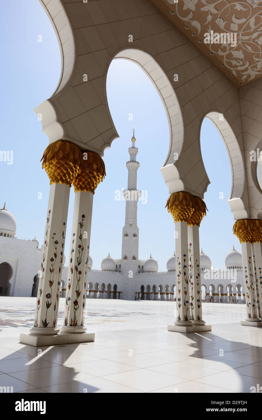 Abu Dhabi, Emirati Arabi Uniti, lo sceicco Zayed Bin Sultan Al Nahyan Mosque Foto Stock
