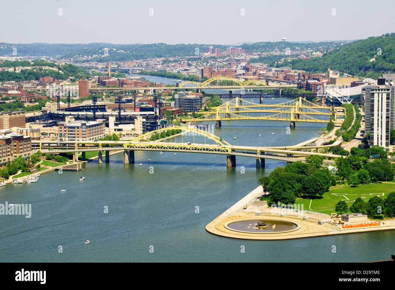 Fiume Alleghany, ponti, Pennsylvania, Pittsburgh, Skyline, il punto. Foto Stock