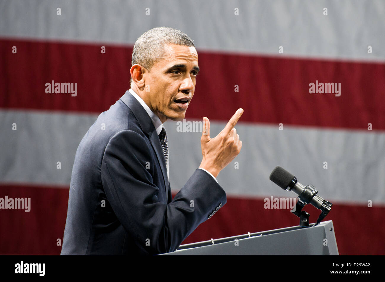 CHICAGO - 11 gennaio: Presidente Obama parla in un rally presso la University of Illinois a Chicago il 11 gennaio 2012 a Chicago. Foto Stock