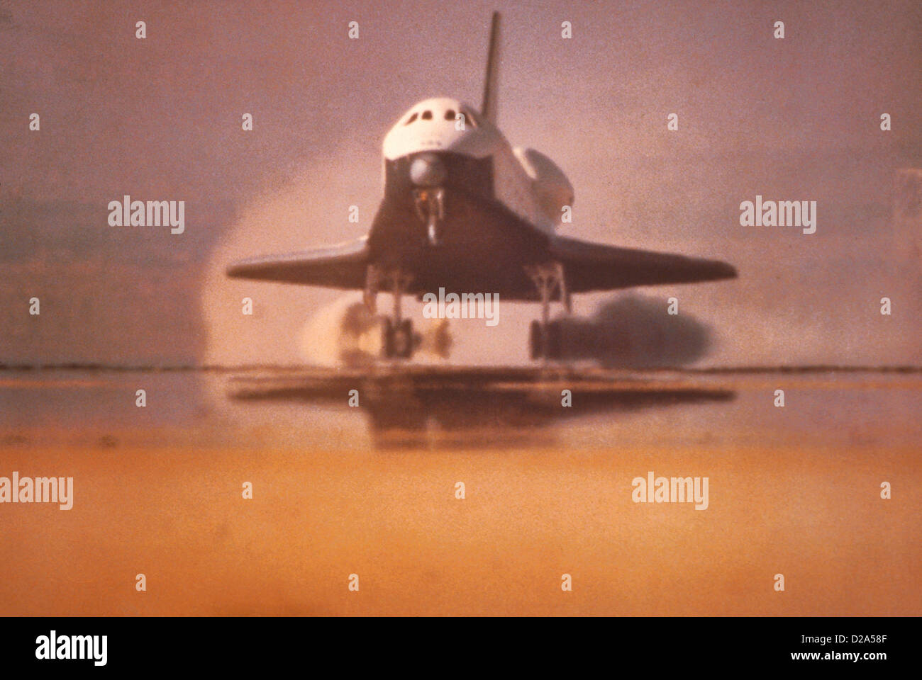 Lo Space Shuttle Enterprise atterraggio, 9/13/77. Foto Stock