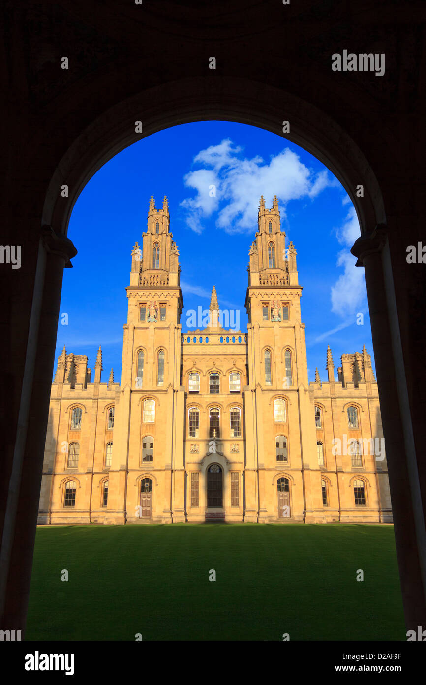 Il Collegio di tutte le anime dei fedeli defunti, di Oxford, Inghilterra. Foto Stock