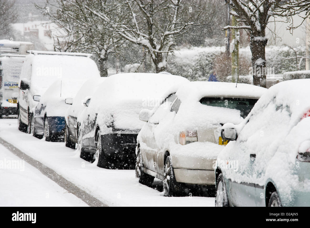 Auto e neve, Chobham, Surrey, Regno Unito. Foto Stock