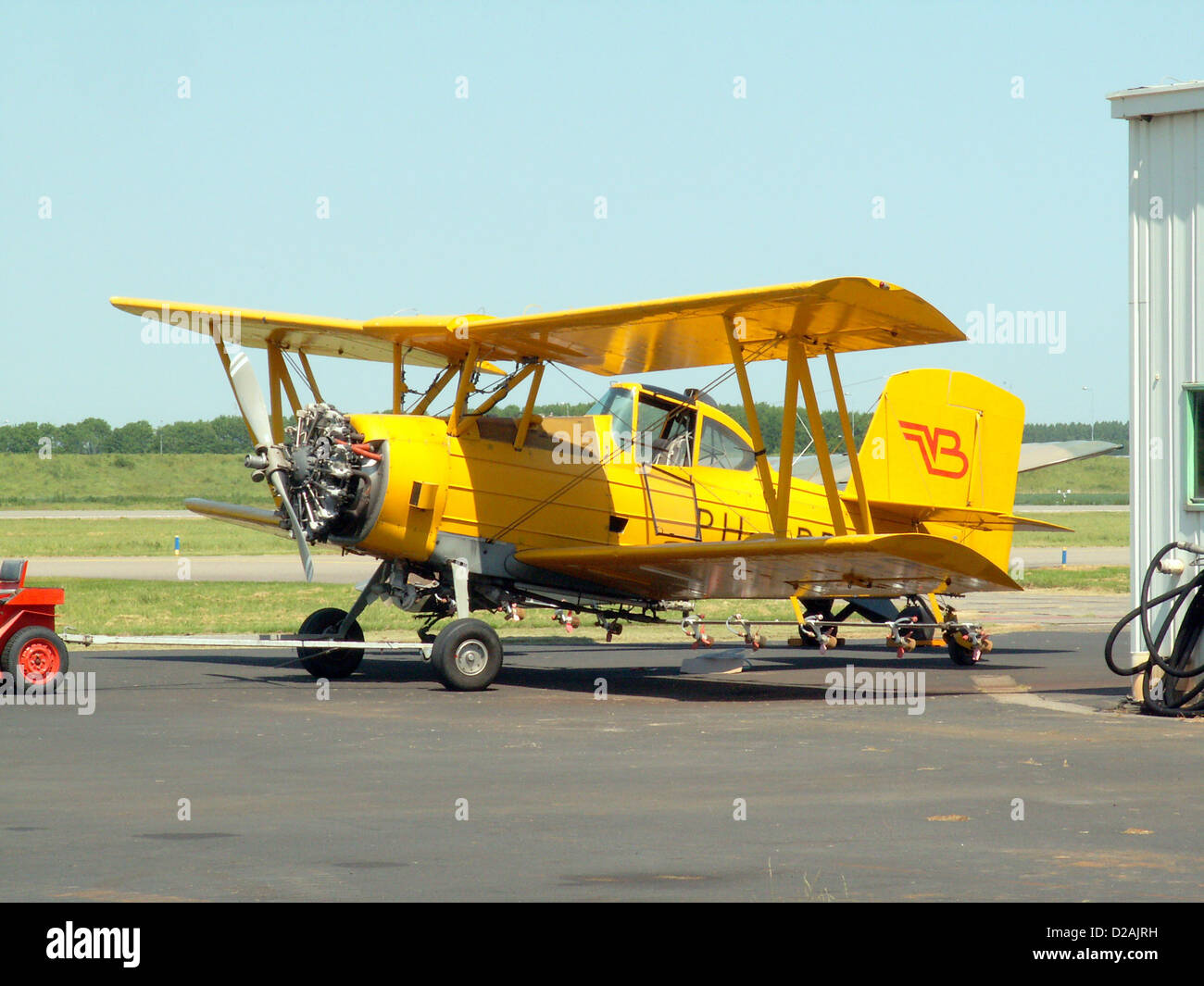 IL PH-APR è un G-164B Agcat Schweizer-Grumman, un velivolo cropduster ampiamente utilizzato nell'aviazione agricola per la spruzzatura di pesticidi ed erbicidi. È noto per la sua affidabilità e manovrabilità. Foto Stock