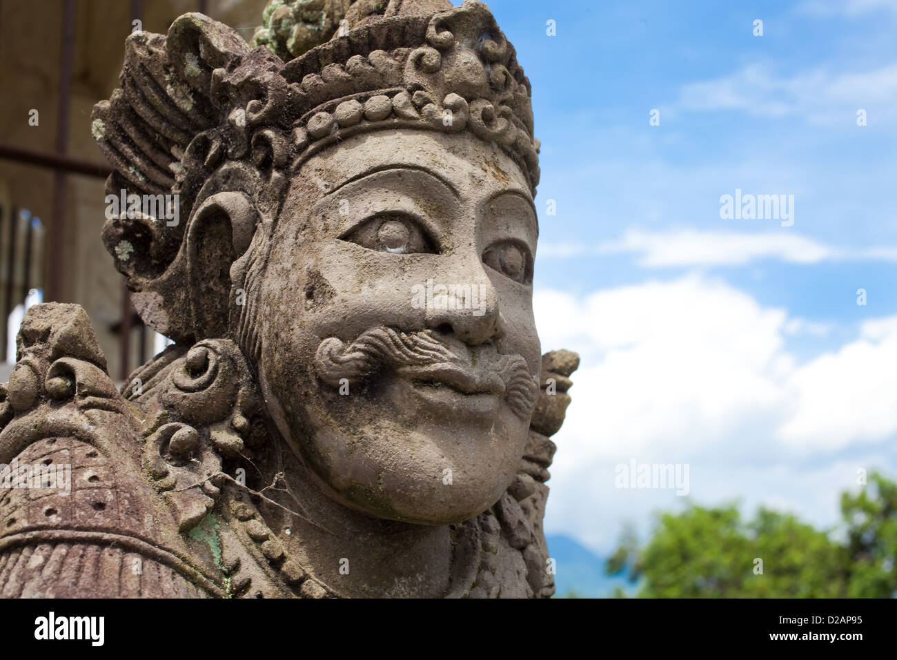 Statua Balinese a Karangasem acqua tempio a Bali, in Indonesia Foto Stock