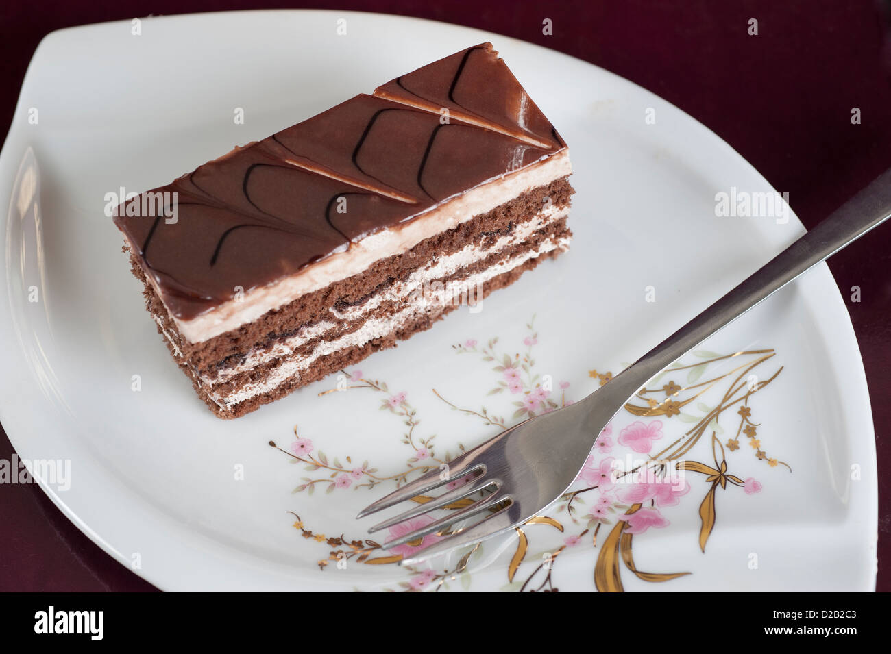 Pan di spagna dessert su una piastra Foto Stock