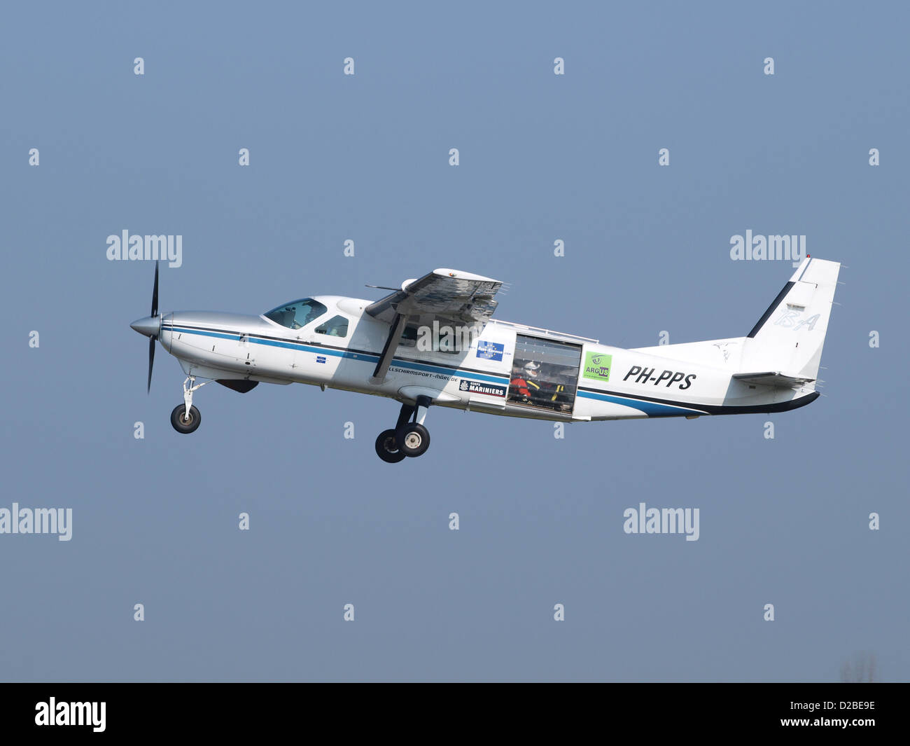 IL PH-PPS è un Cessna 208B Super Cargomaster, un piccolo aereo cargo noto per la sua versatilità nel trasporto merci. Il Cessna 208B è comunemente usato per voli cargo regionali e per il trasporto su piccola scala. Foto Stock
