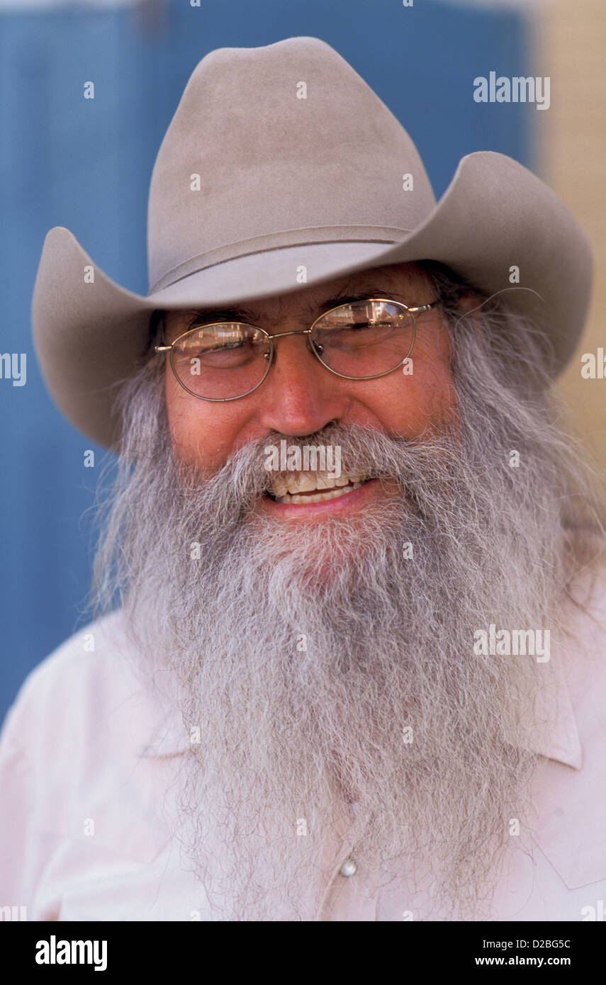 Montana. Fatturazioni. L'uomo con una lunga barba grigia. Foto Stock