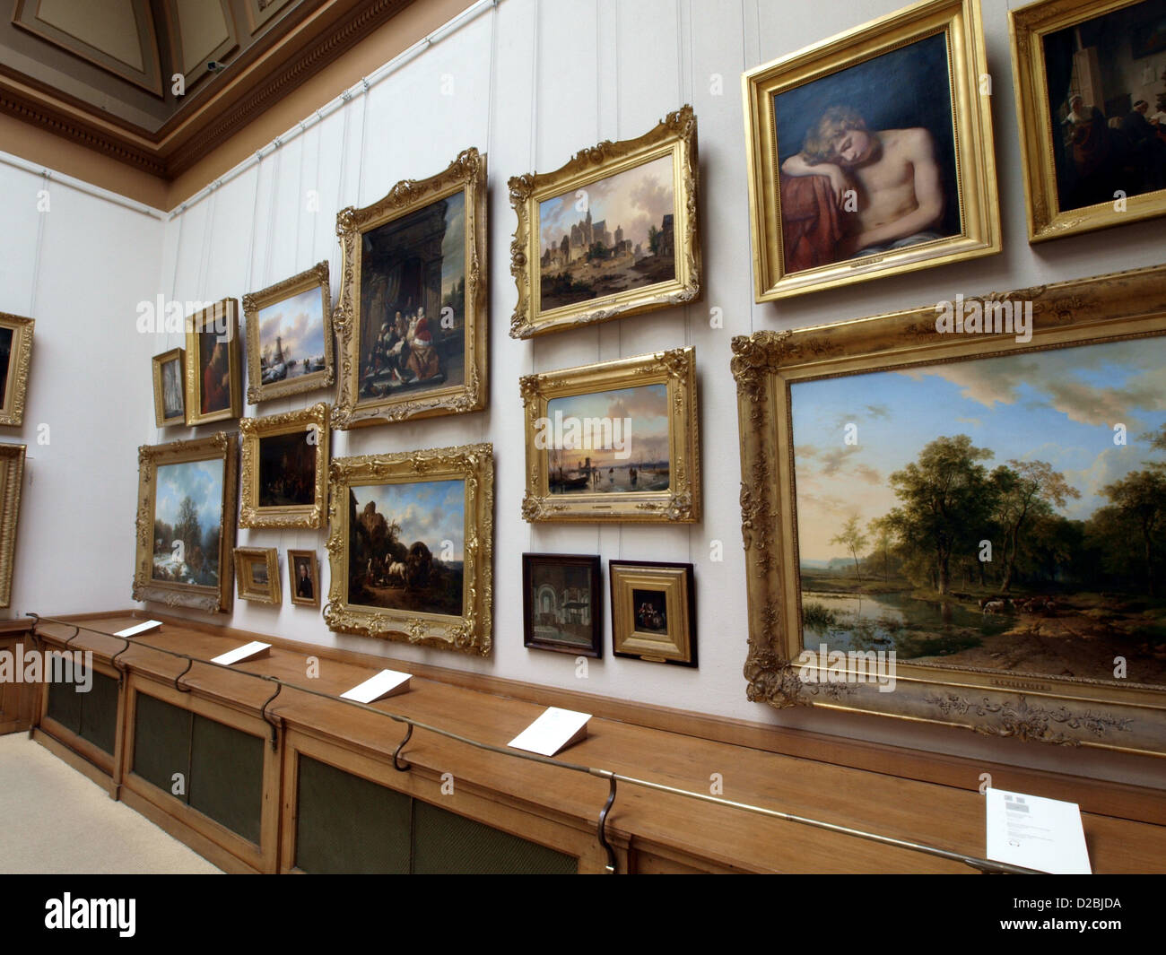 Il Teylers Museum di Haarlem, Paesi Bassi, è noto per la sua vasta collezione di arte, scienza e storia naturale. Il museo comprende dipinti, fossili e strumenti scientifici. Foto Stock